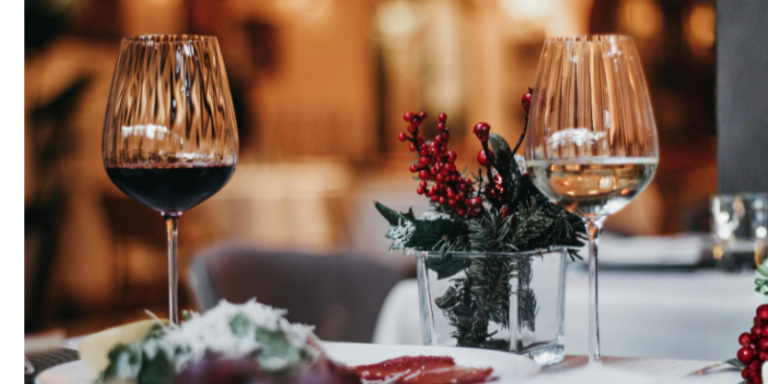 🎁 Festive Hydration Tips: Stay Merry, Bright & Hydrated This December