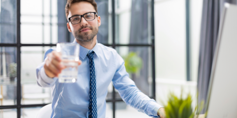 How Many Litres of Water Does an Office Need per Person per Week?